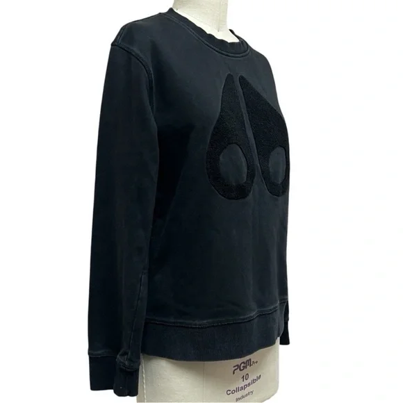 Moose Knuckles Logo Sweatshirt in Black - Picture 4 of 9